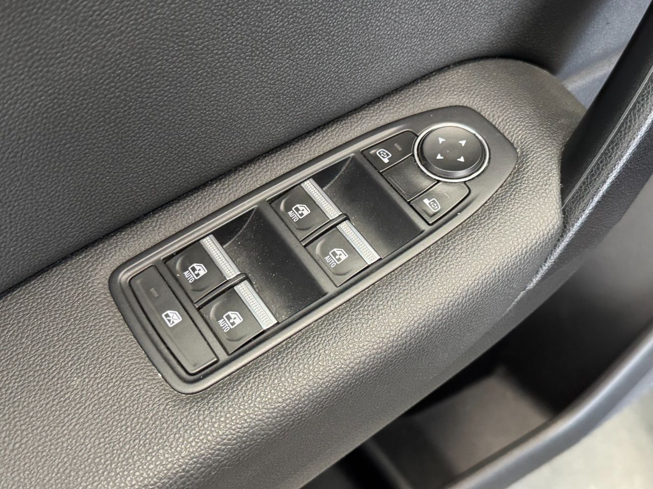 Renault Captur E TECH PLUG IN HYBRID foto 16