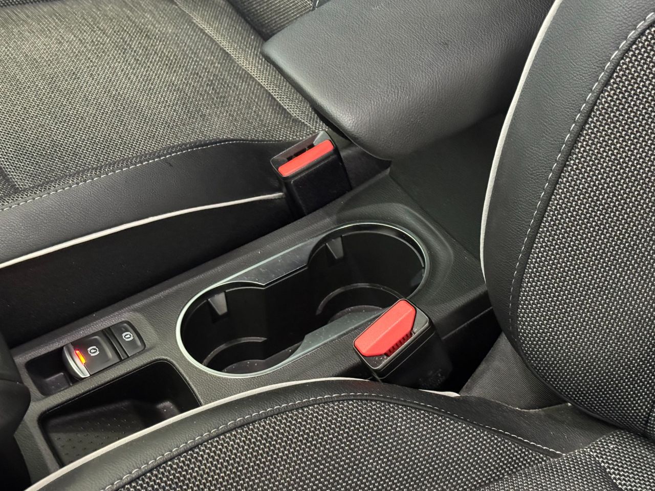Renault Captur E TECH PLUG IN HYBRID foto 24