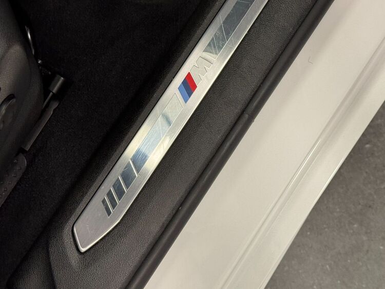 BMW Serie 1 M foto 36