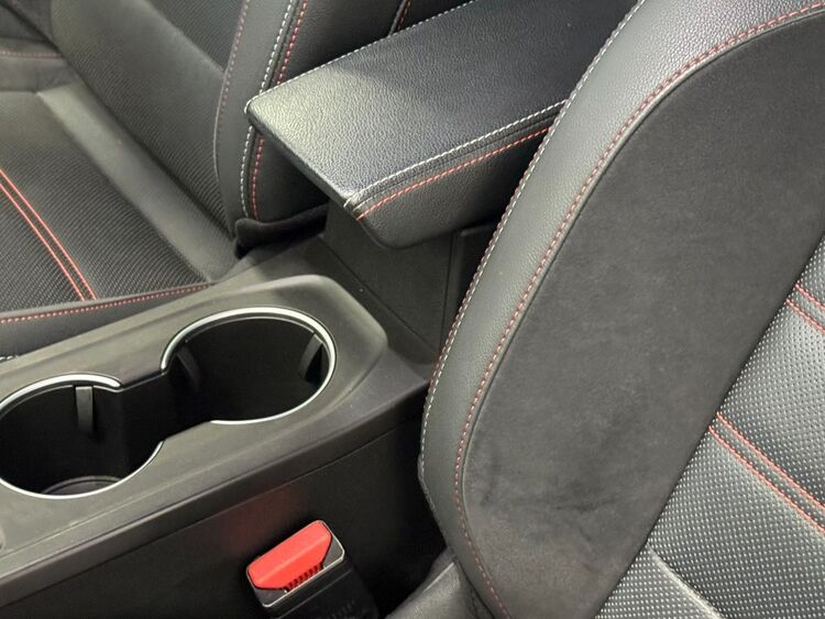 Renault Arkana E TECH RS LINE foto 28