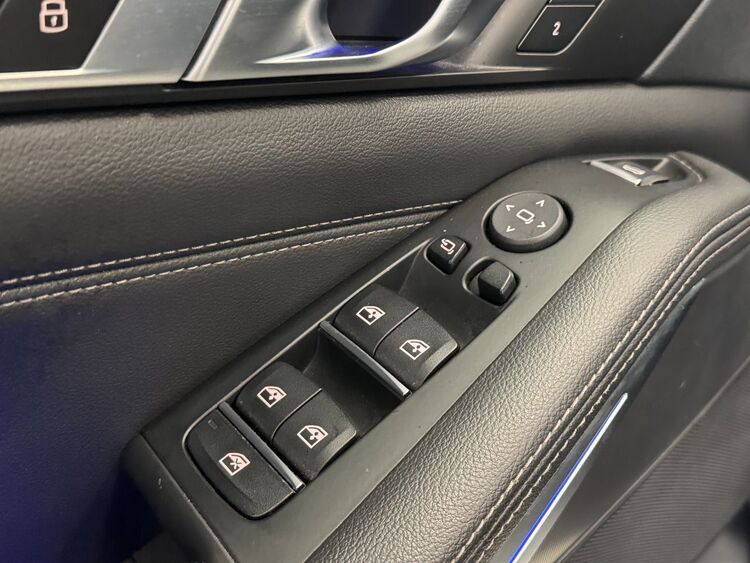 BMW X5 XDRIVE 40i foto 16