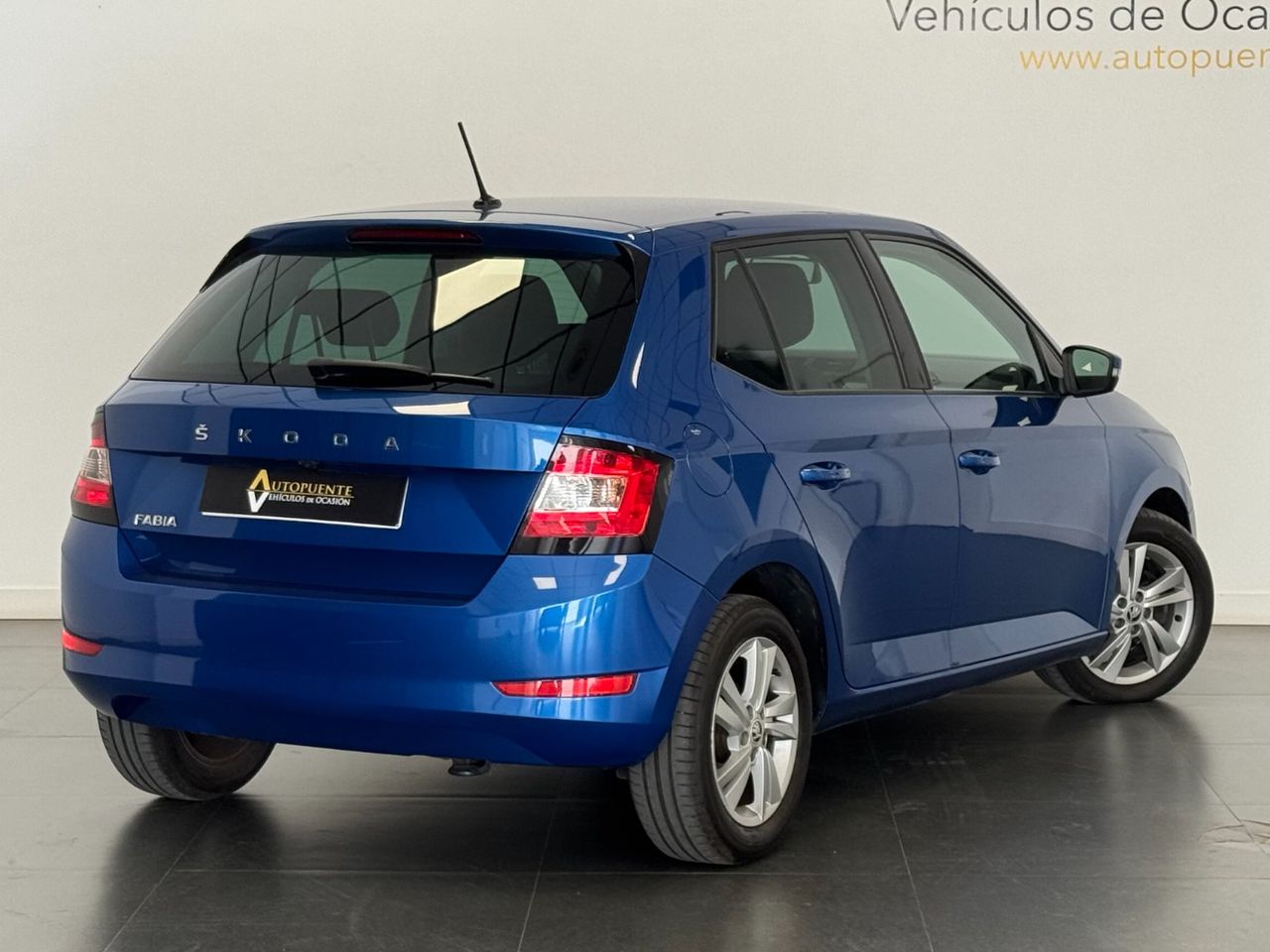 Skoda Fabia AMBITION foto 4