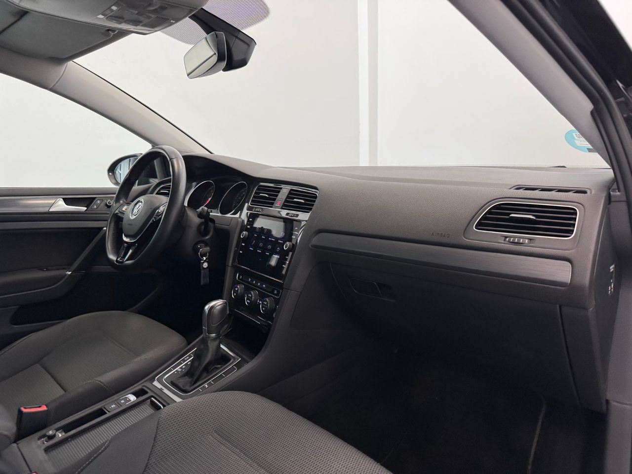 Volkswagen Golf ADVANCE miniatura 13