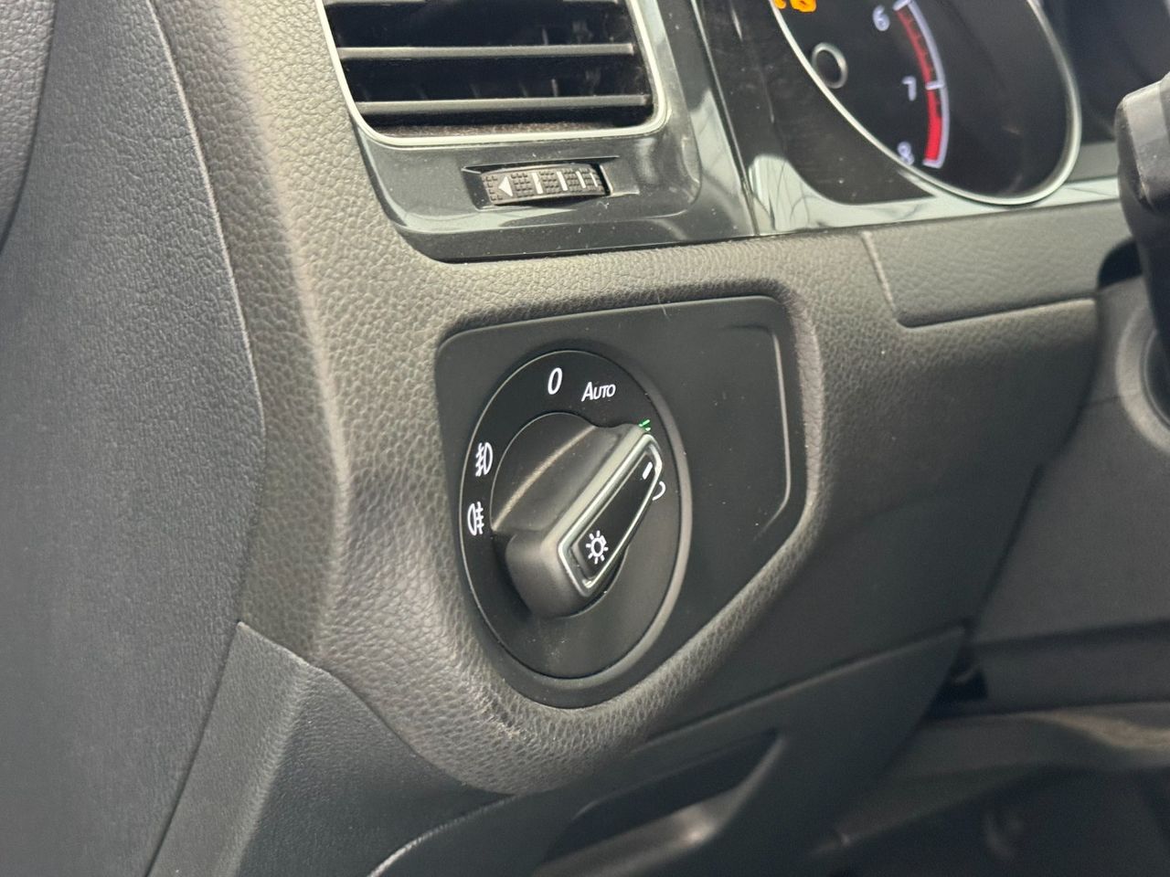 Volkswagen Golf ADVANCE miniatura 19