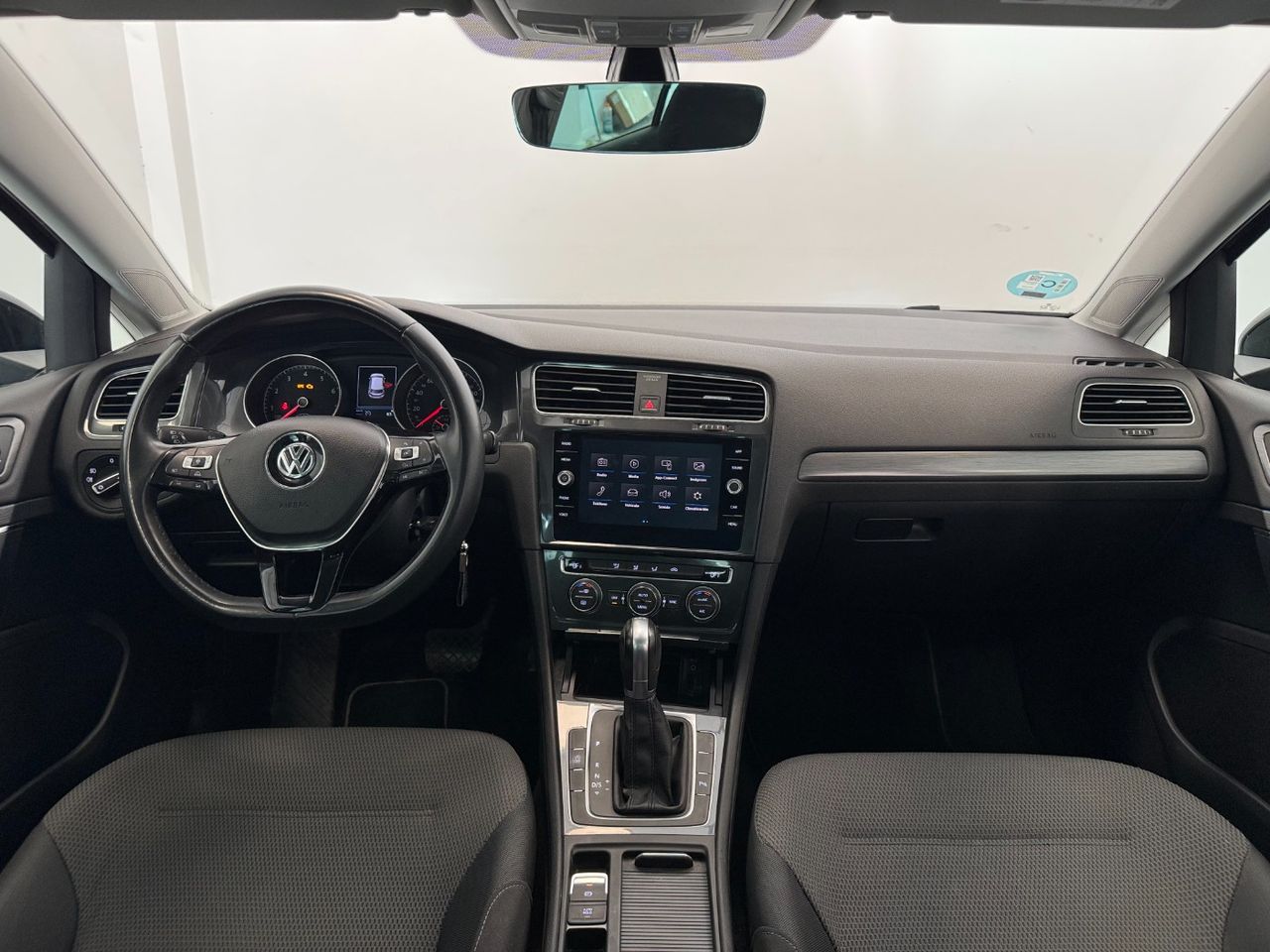 Volkswagen Golf ADVANCE miniatura 28