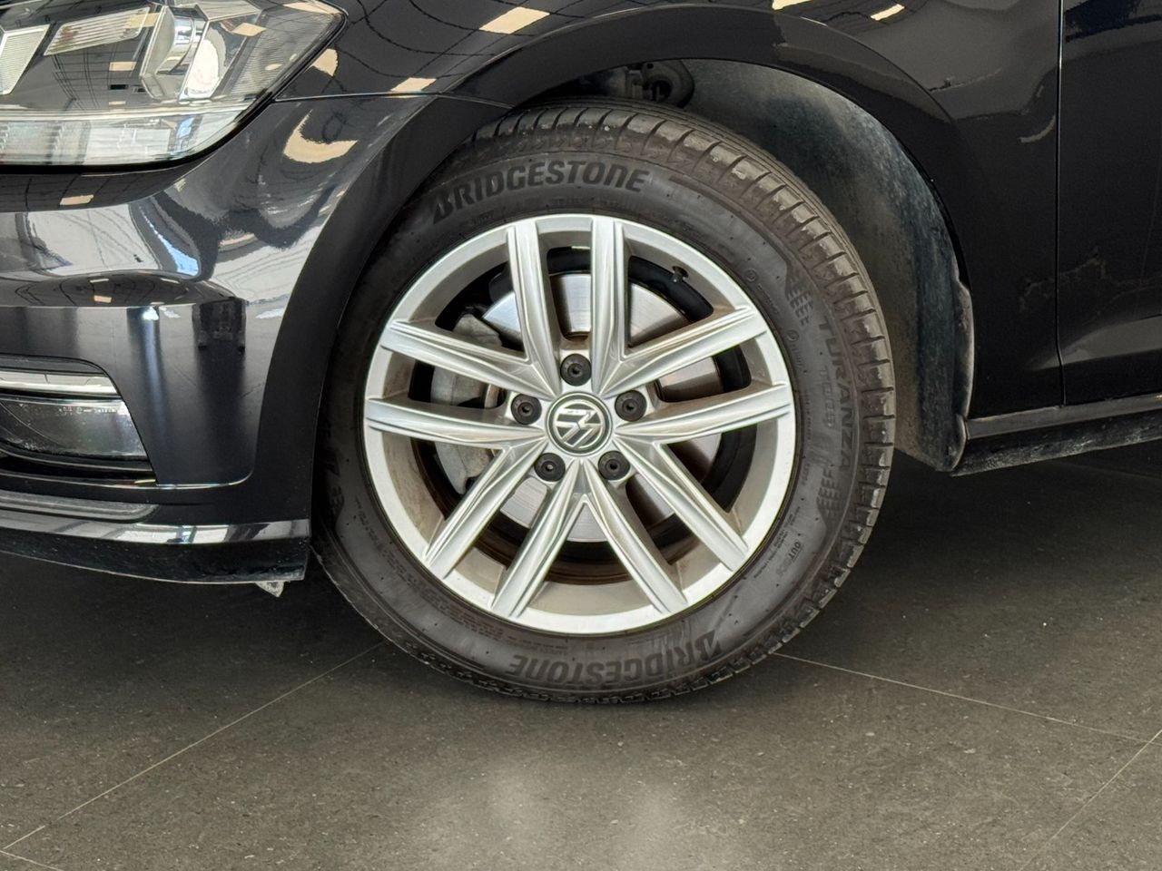 Volkswagen Golf ADVANCE miniatura 43