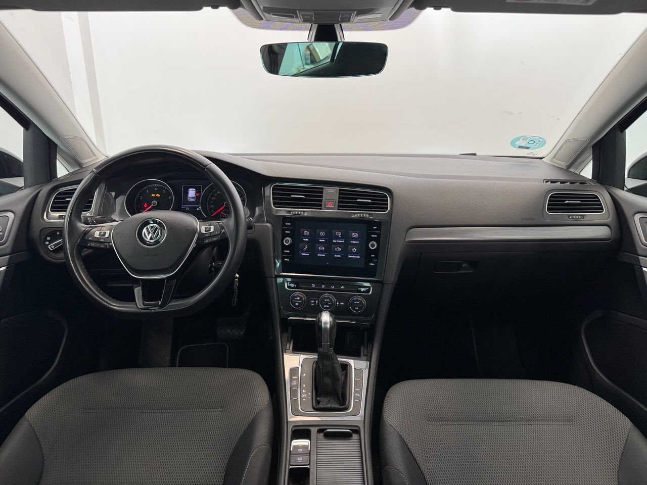 Volkswagen Golf ADVANCE miniatura 10