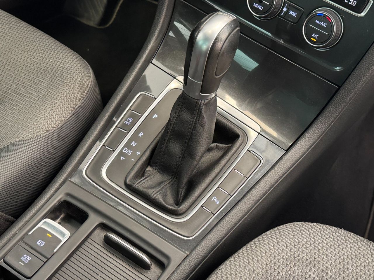 Volkswagen Golf ADVANCE foto 37