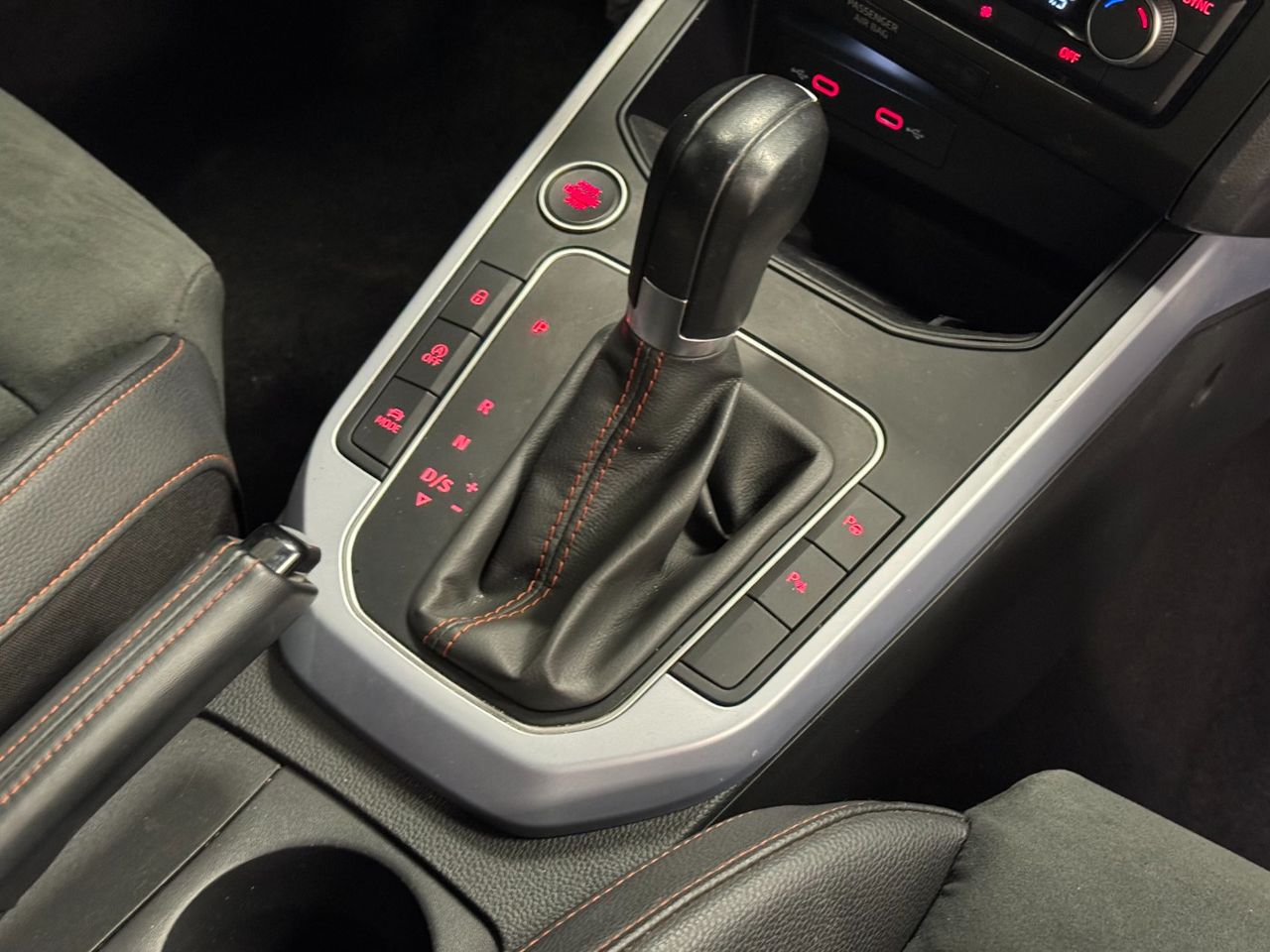 Seat Arona FR foto 40