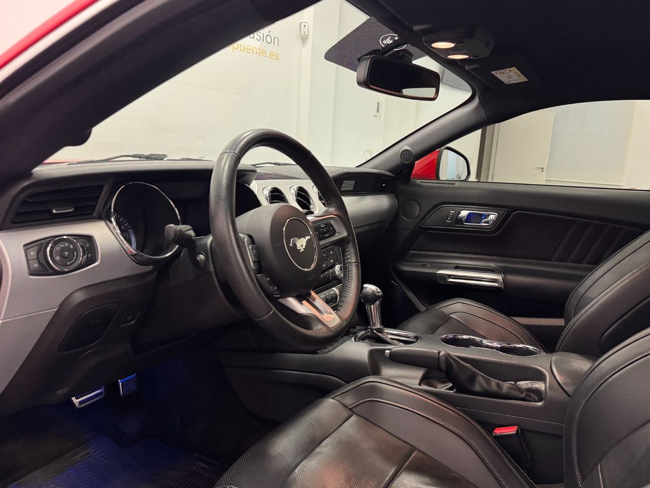 Ford Mustang GT miniatura 12