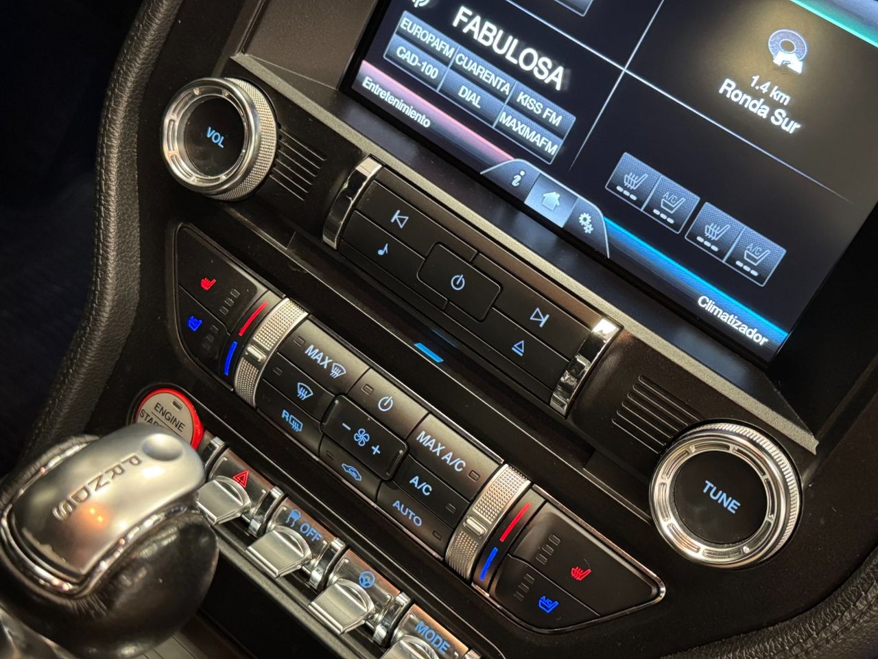 Ford Mustang GT miniatura 40