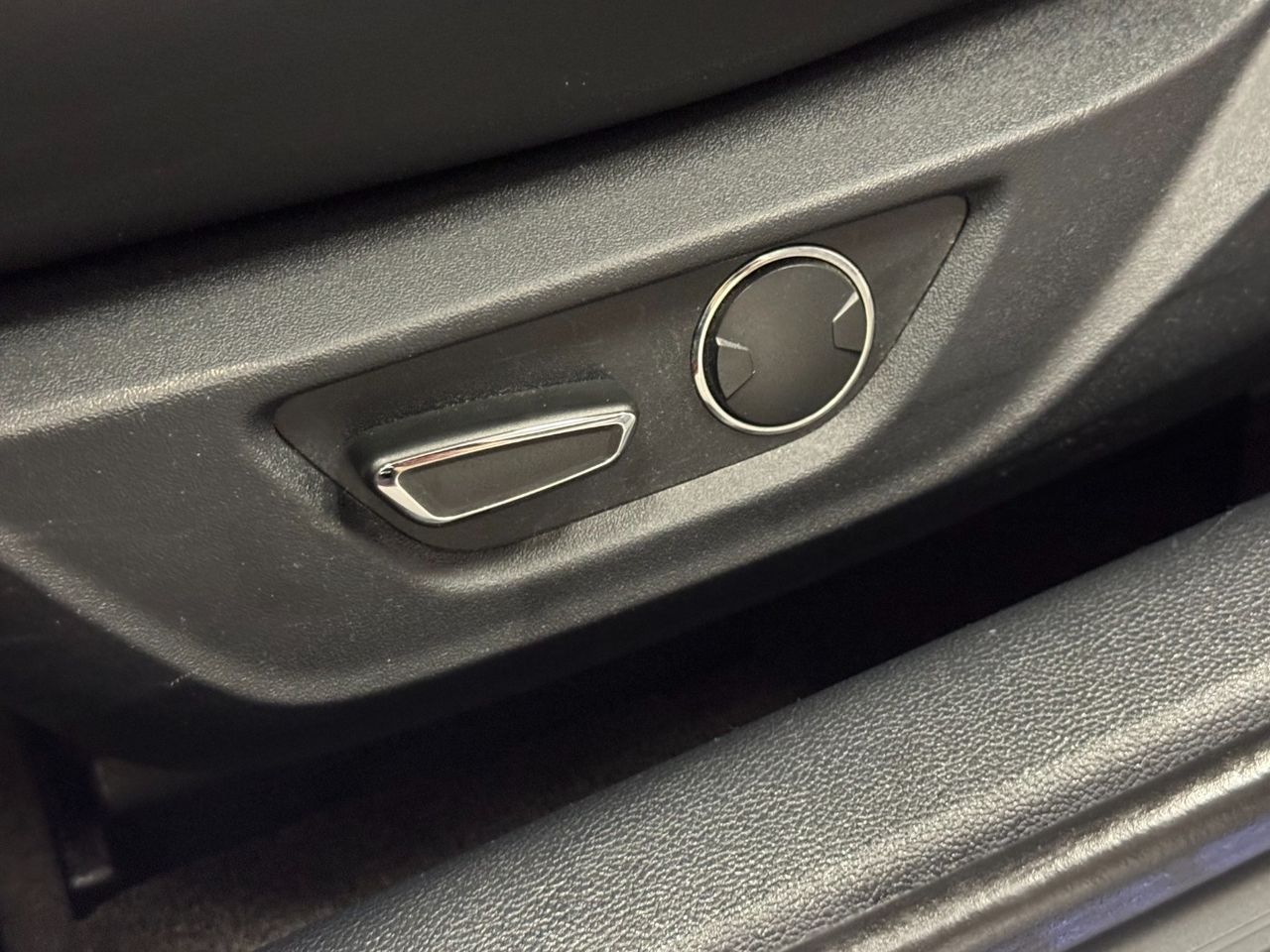 Ford Mustang GT foto 17