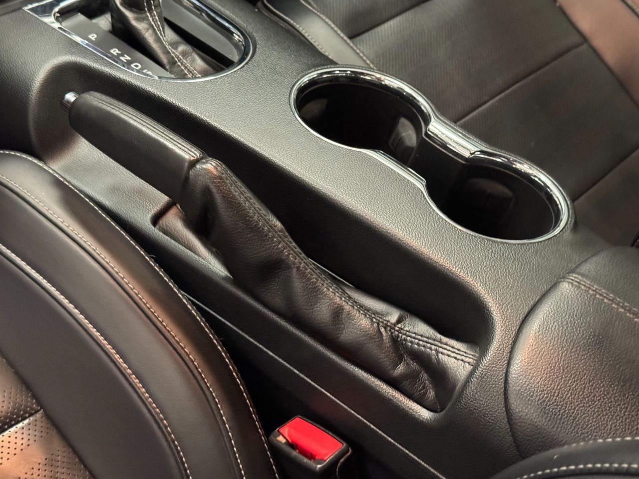 Ford Mustang GT foto 26