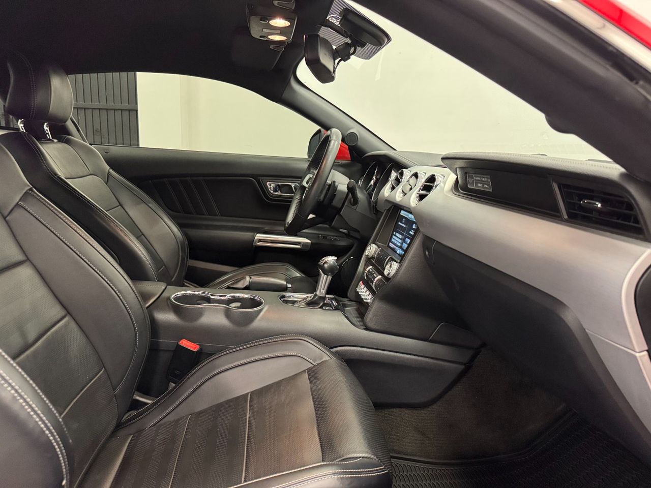 Ford Mustang GT foto 31