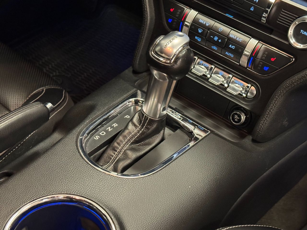 Ford Mustang GT foto 43