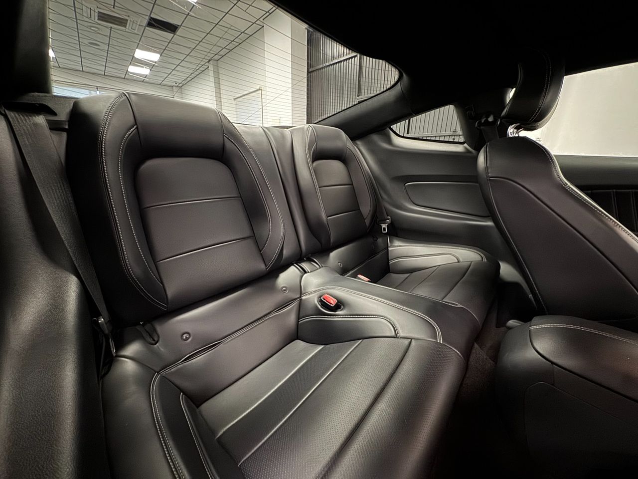 Ford Mustang GT foto 46