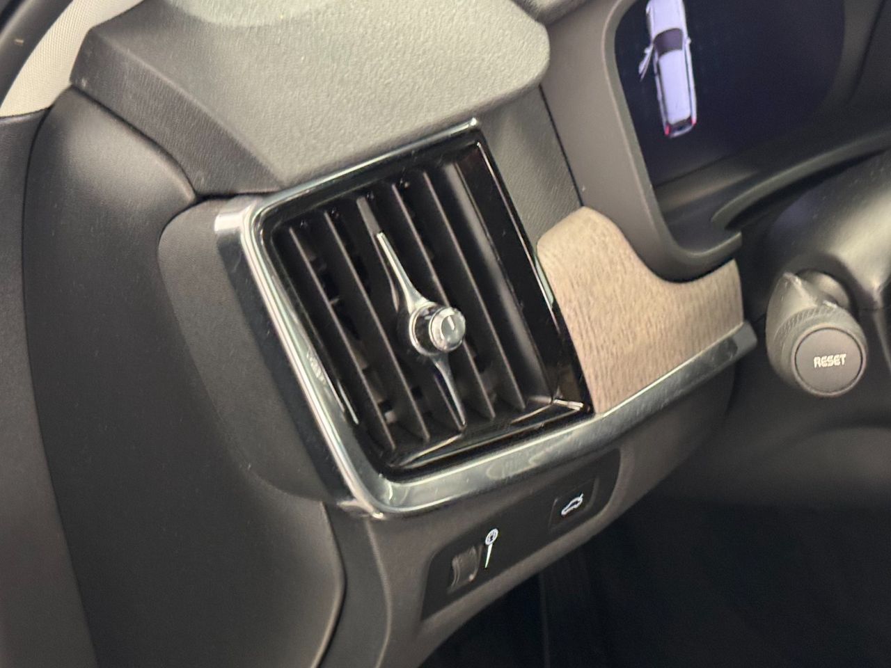 Volvo V90 CROSS COUNTRY miniatura 18