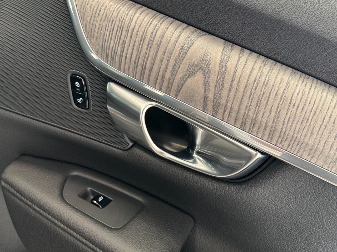 Volvo V90 CROSS COUNTRY miniatura 30