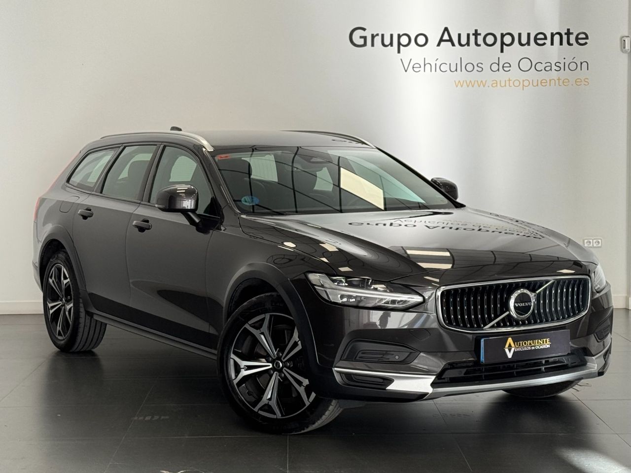 Volvo V90 CROSS COUNTRY foto 2