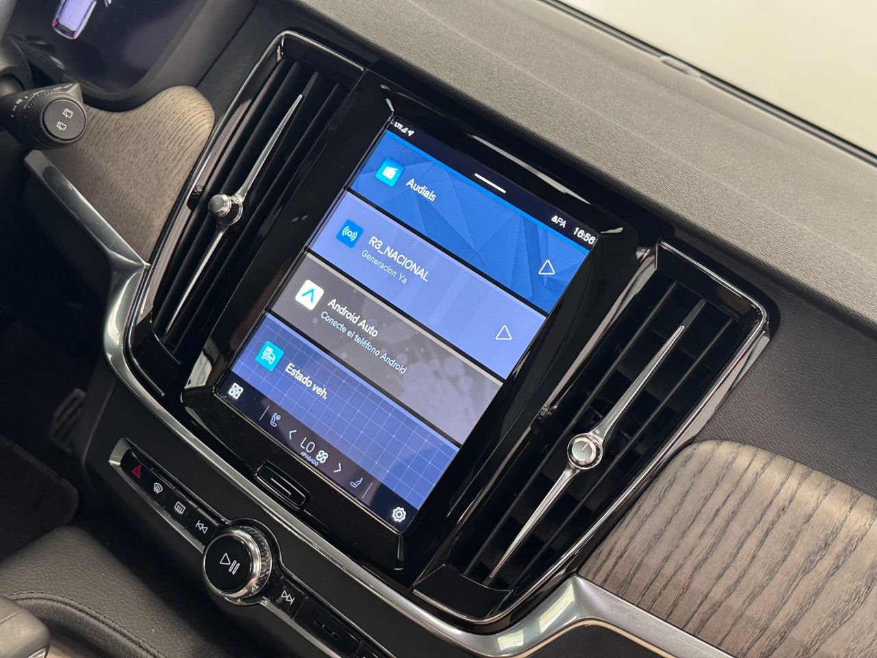 Volvo V90 CROSS COUNTRY foto 33