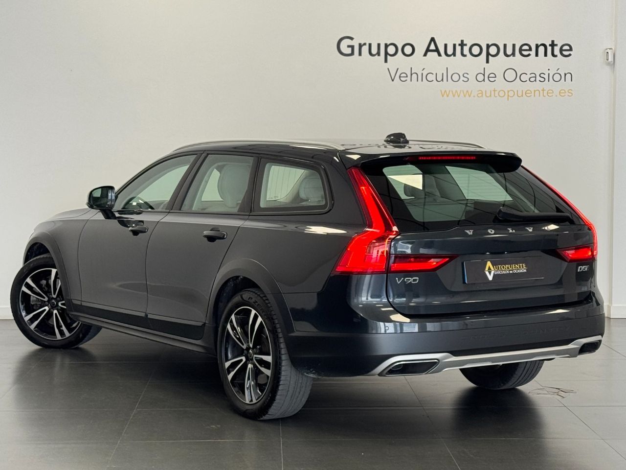 Volvo V90 D5 miniatura 5