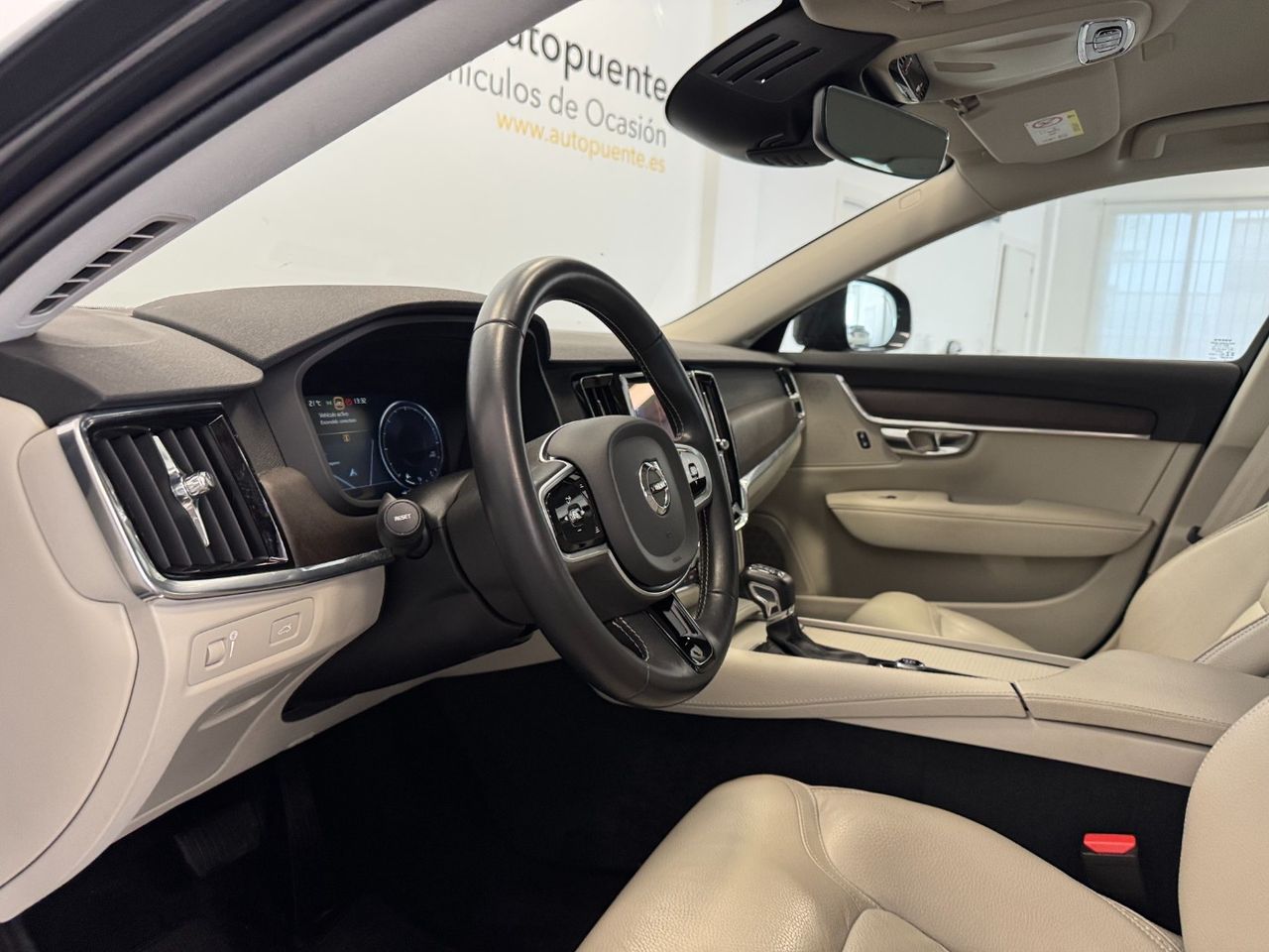 Volvo V90 D5 foto 14