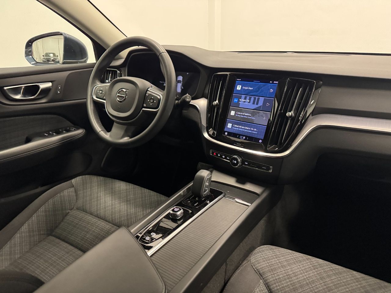 Volvo V60 CORE AUTO miniatura 12