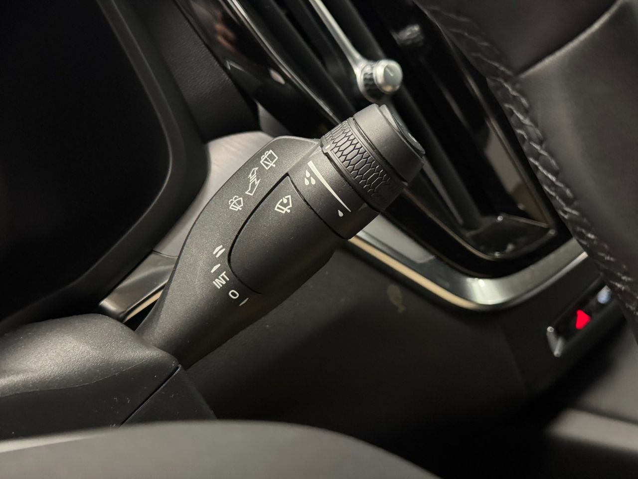 Volvo V60 CORE AUTO miniatura 22