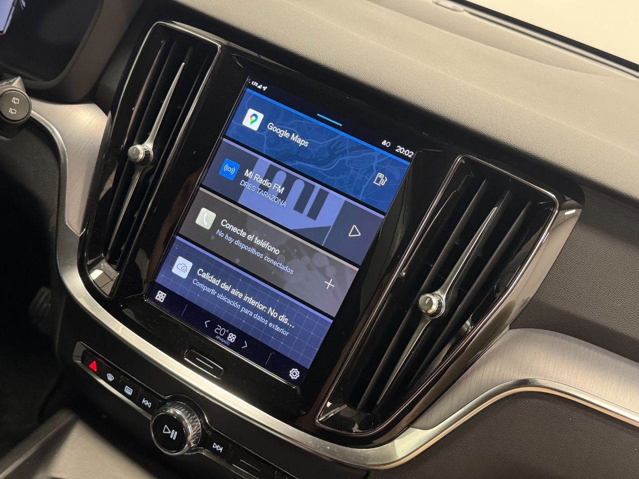 Volvo V60 CORE AUTO miniatura 32