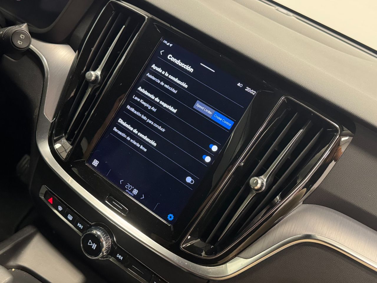 Volvo V60 CORE AUTO miniatura 33