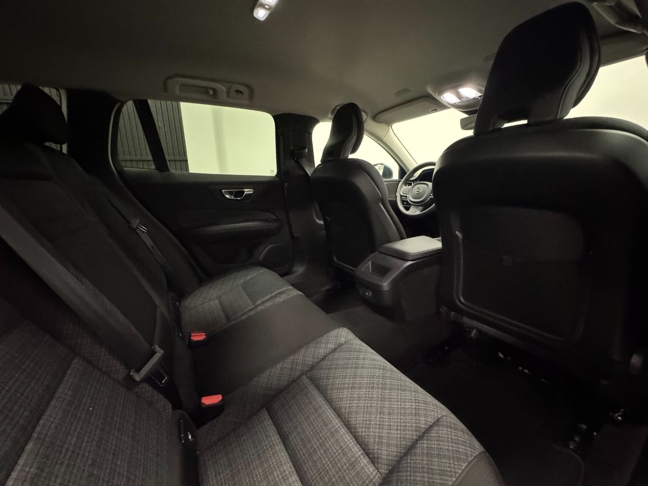 Volvo V60 CORE AUTO miniatura 38