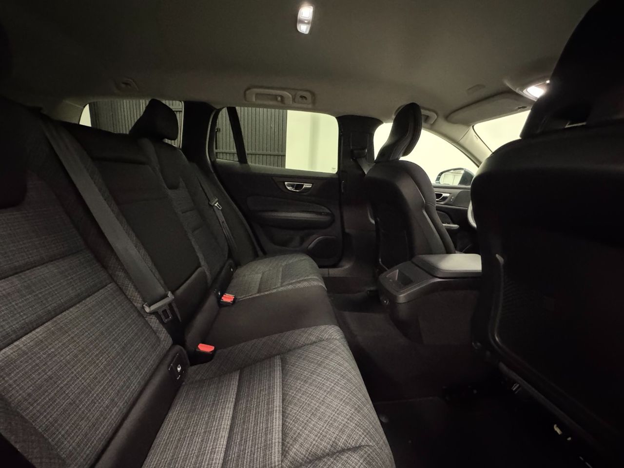 Volvo V60 CORE AUTO miniatura 39