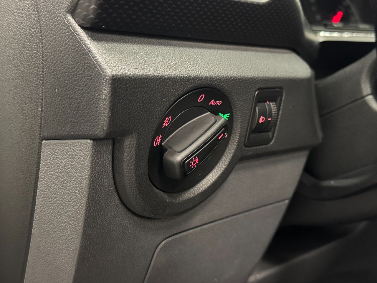 Volkswagen T-Cross ADVANCE miniatura 17