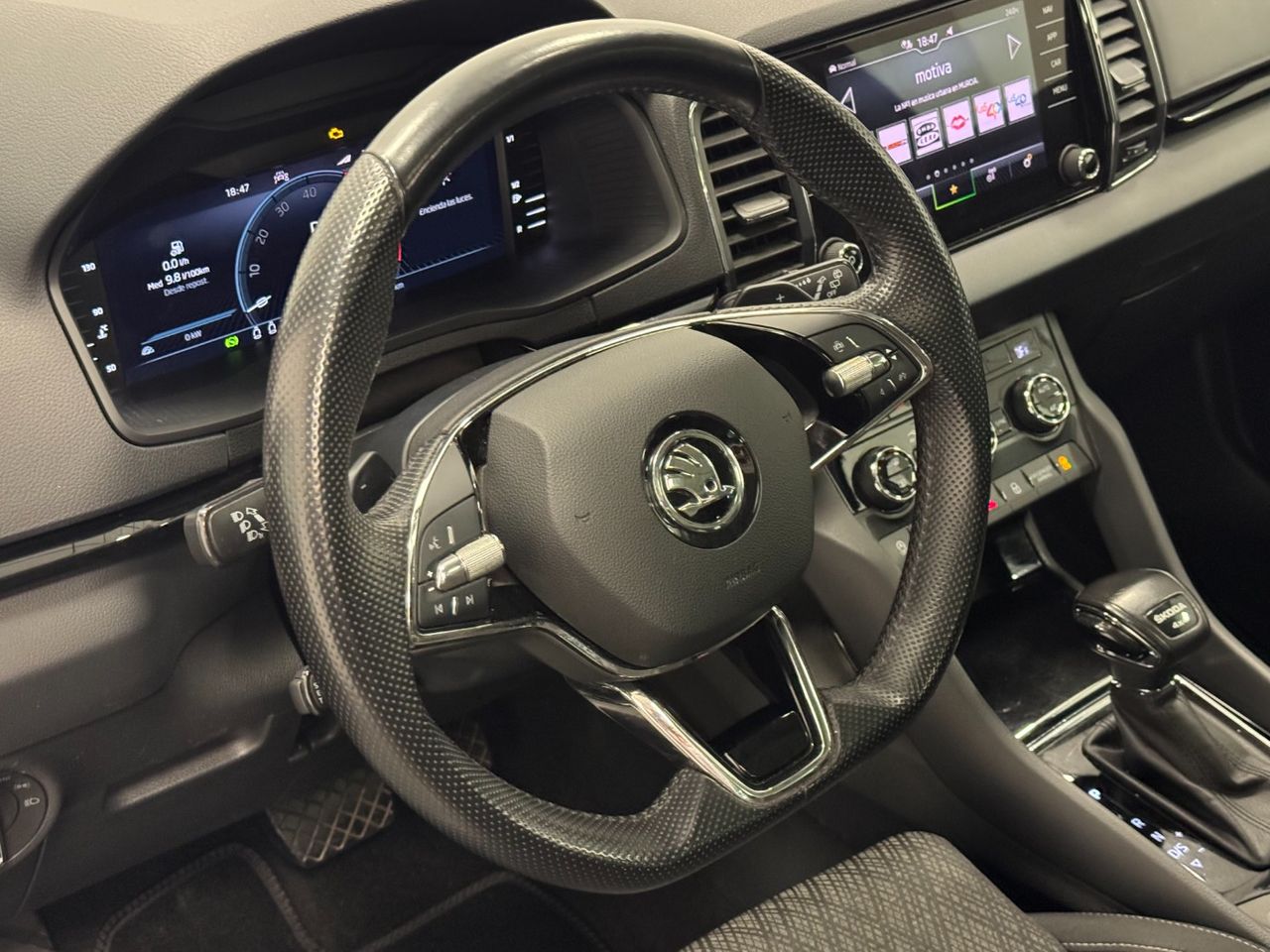 Skoda Karoq STYLE miniatura 19