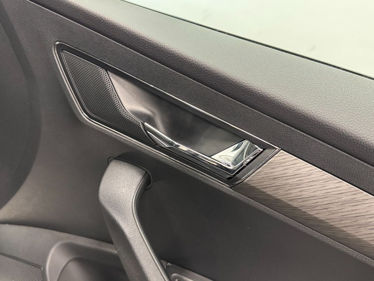 Skoda Karoq STYLE miniatura 30