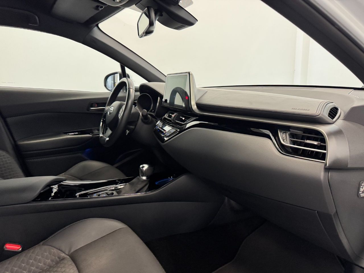 Toyota C-HR ADVANCE miniatura 30
