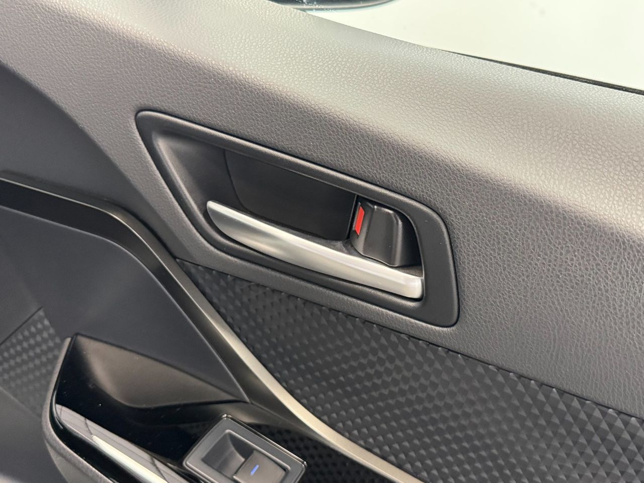 Toyota C-HR ADVANCE miniatura 32