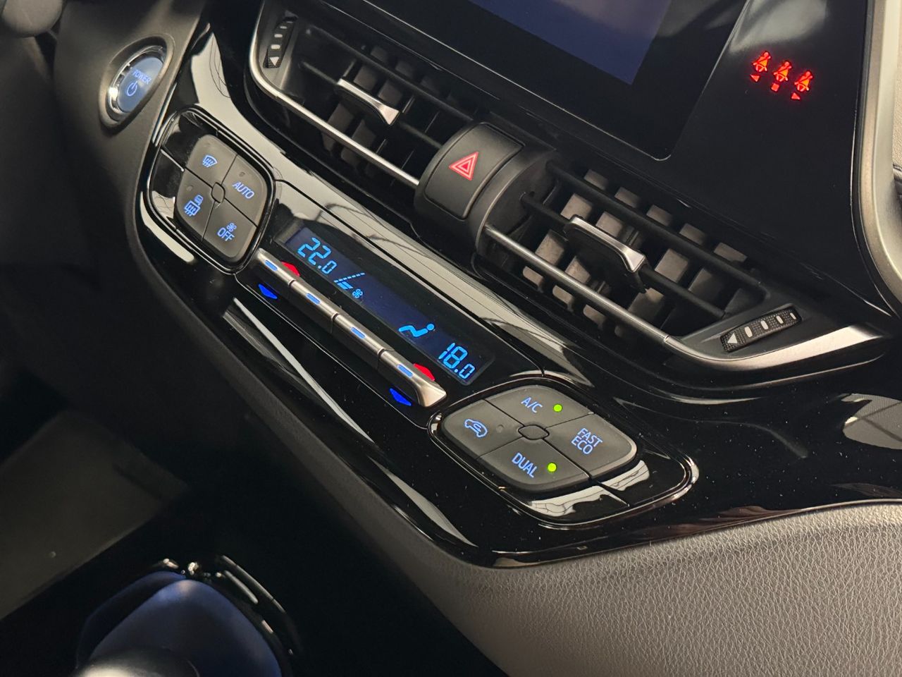 Toyota C-HR ADVANCE miniatura 35