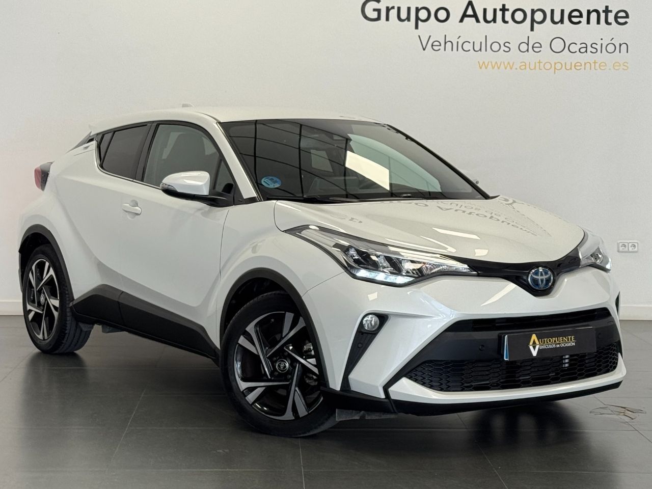 Toyota C-HR ADVANCE foto 2