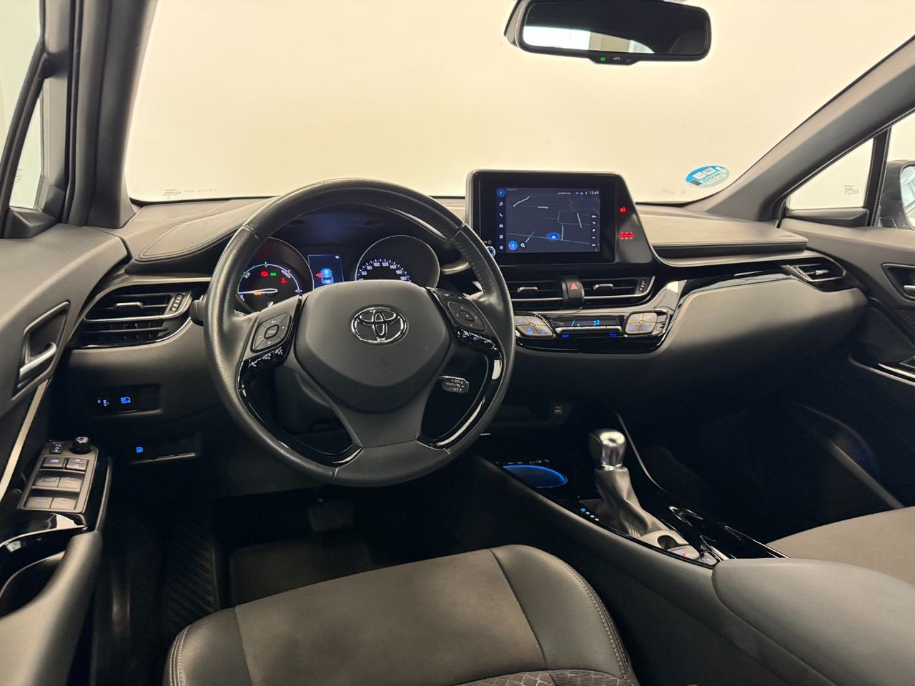 Toyota C-HR ADVANCE foto 9