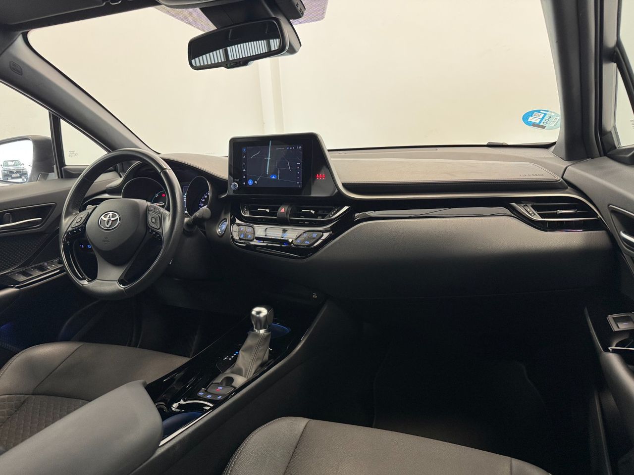 Toyota C-HR ADVANCE foto 11