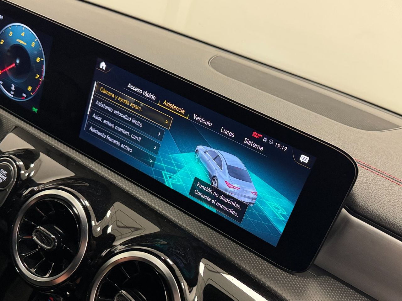 Mercedes CLA CLA 200 foto 36