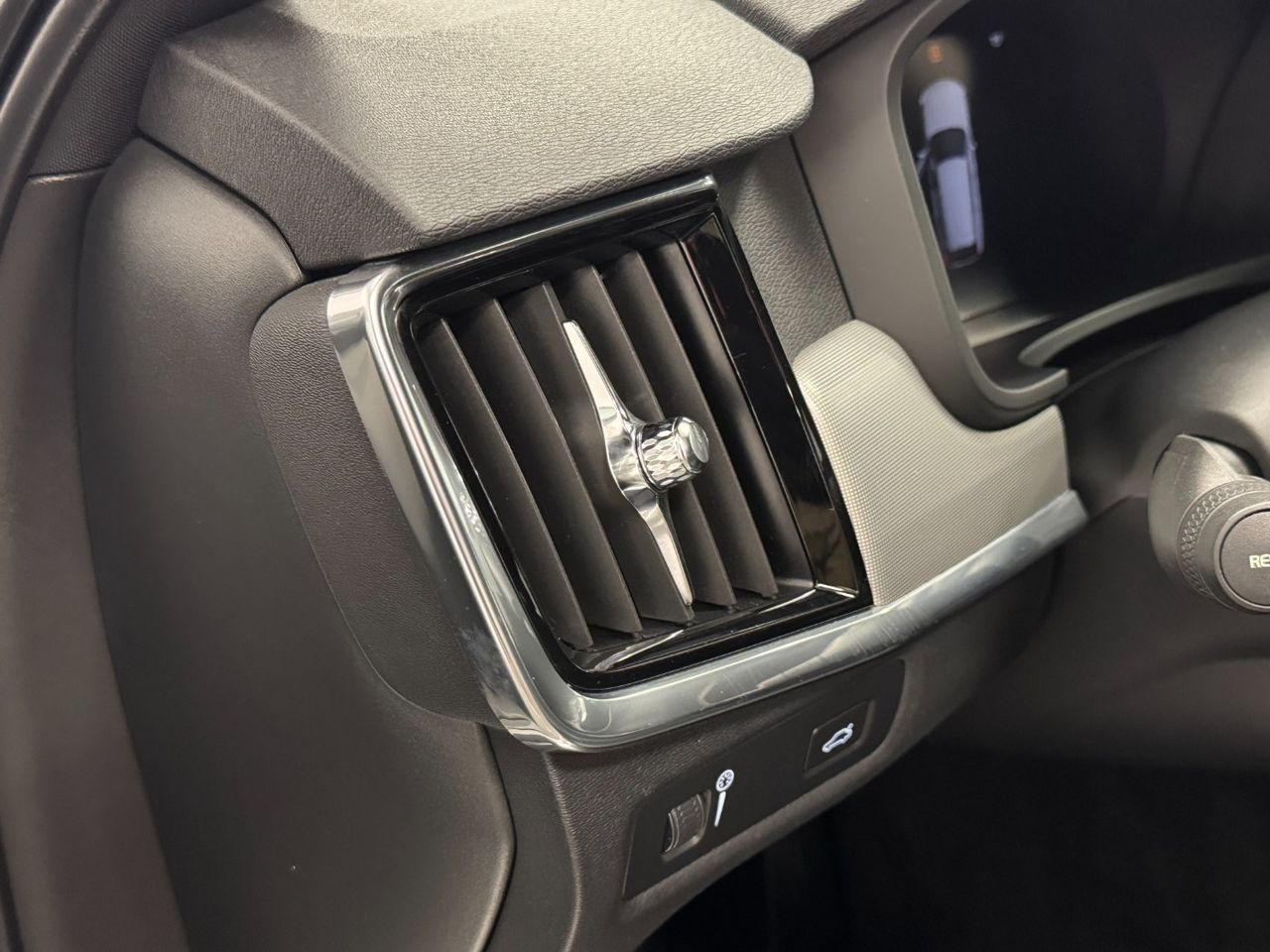 Volvo V90 CROSS COUNTRY B4 miniatura 18