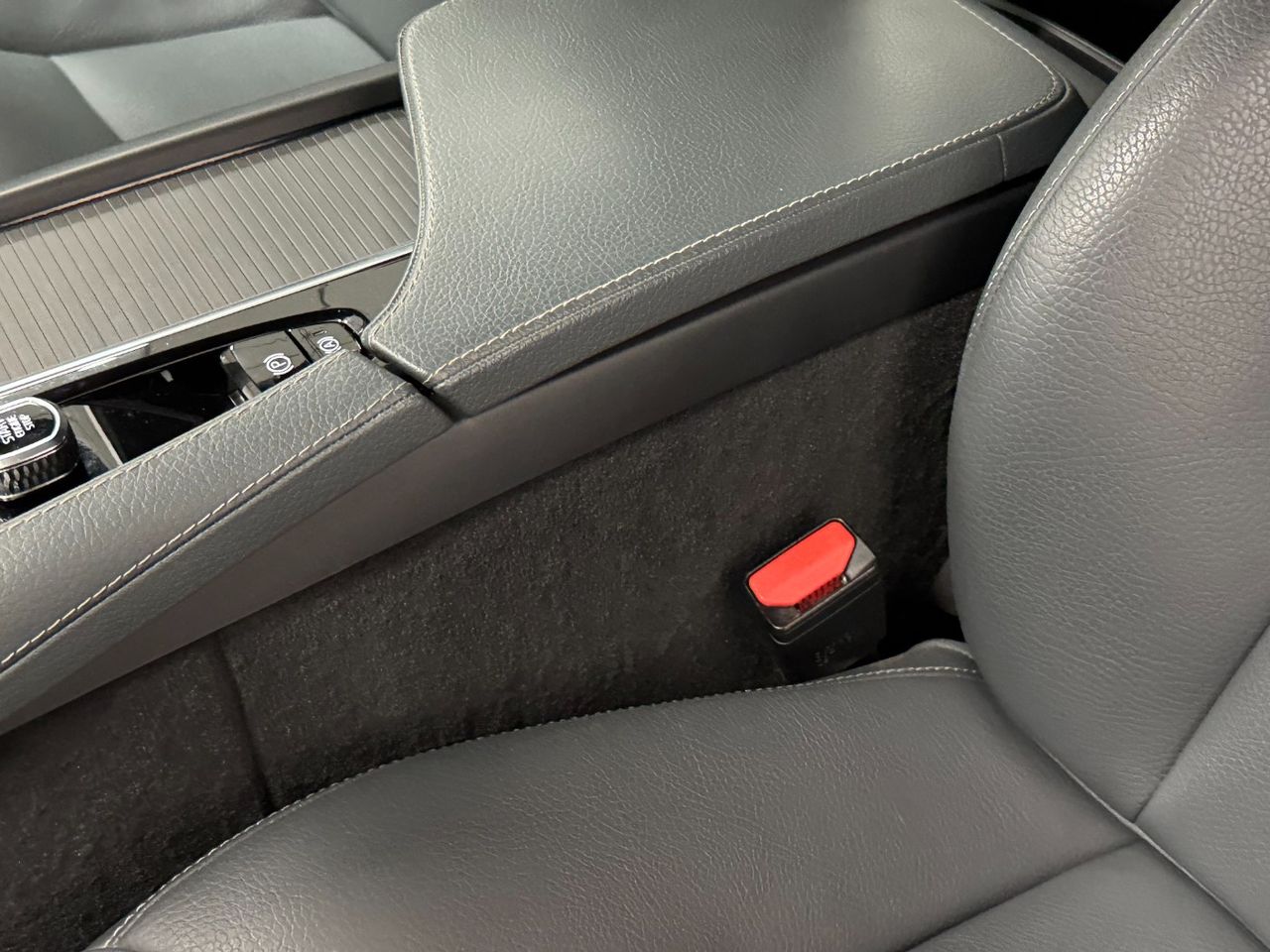 Volvo V90 CROSS COUNTRY B4 miniatura 26