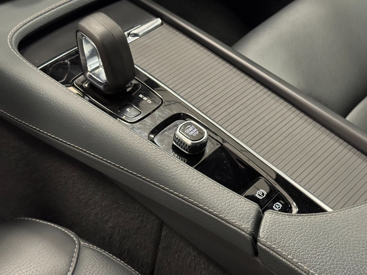 Volvo V90 CROSS COUNTRY B4 miniatura 27