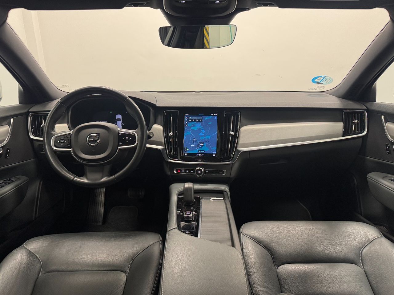 Volvo V90 CROSS COUNTRY B4 miniatura 10