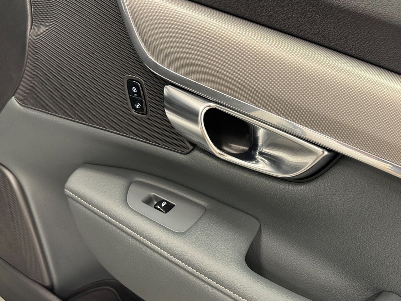 Volvo V90 CROSS COUNTRY B4 foto 32