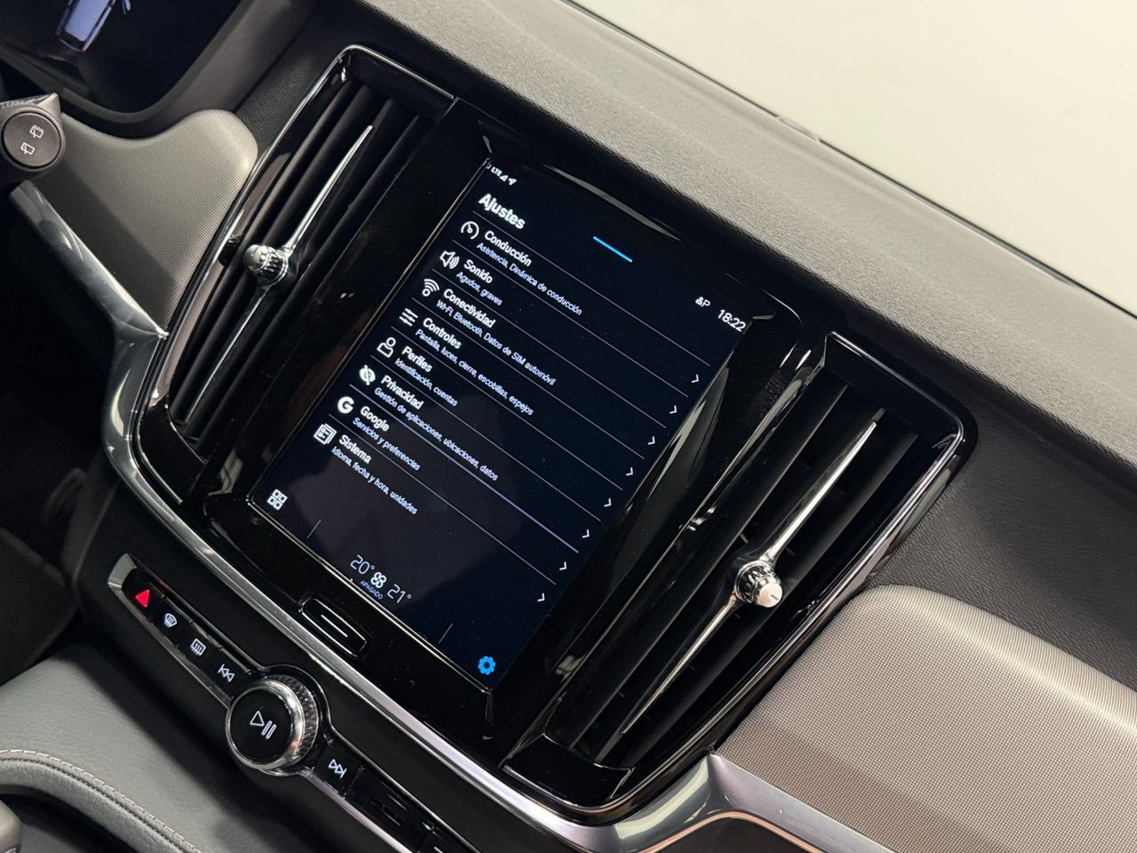 Volvo V90 CROSS COUNTRY B4 foto 36