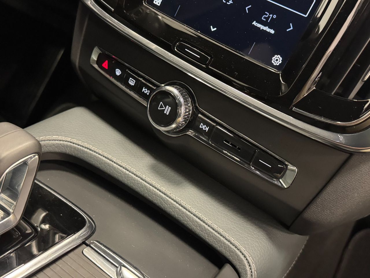 Volvo V90 CROSS COUNTRY B4 foto 41