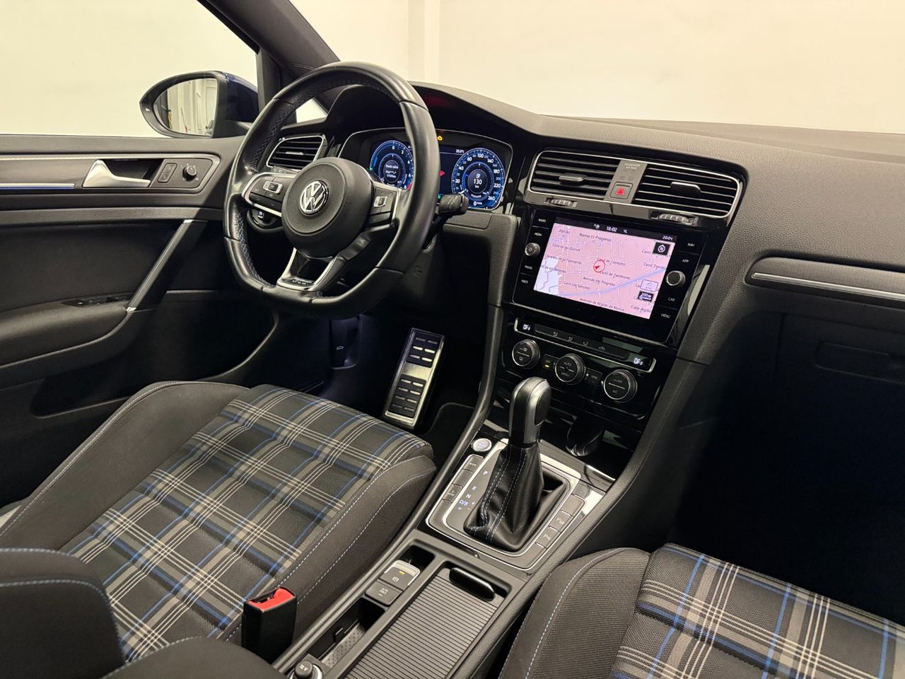 Volkswagen Golf GTE 1.4 TSI e-Power Híbrido enchufable 245 5p miniatura 12